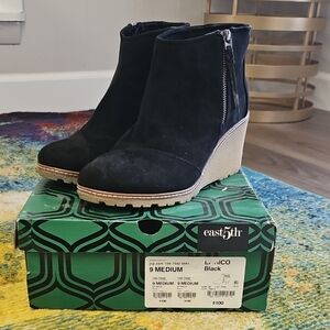 Toms Black Ankle Booties with Wedge Heel
